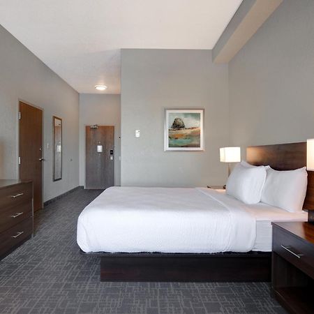 Days Inn & Suites By Wyndham Yorkton Eksteriør bilde