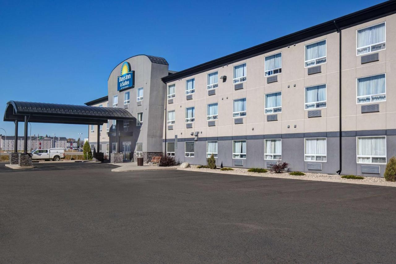 Days Inn & Suites By Wyndham Yorkton Eksteriør bilde