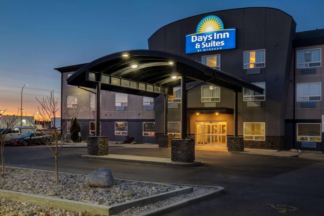 Days Inn & Suites By Wyndham Yorkton Eksteriør bilde