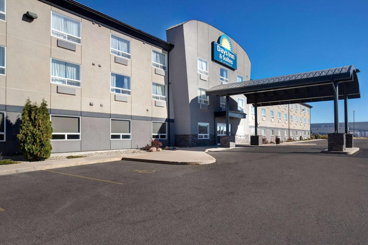 Days Inn & Suites By Wyndham Yorkton Eksteriør bilde