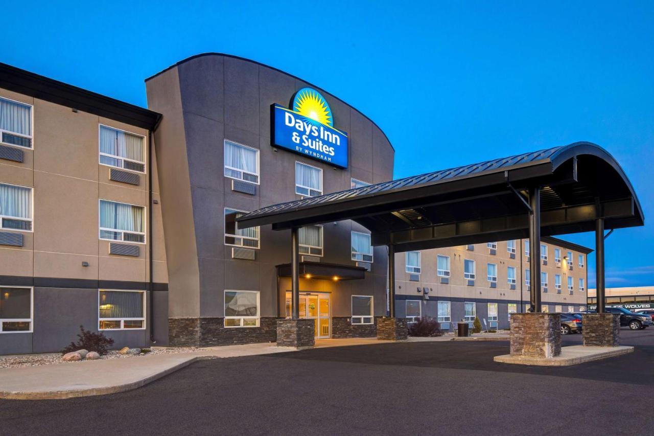 Days Inn & Suites By Wyndham Yorkton Eksteriør bilde
