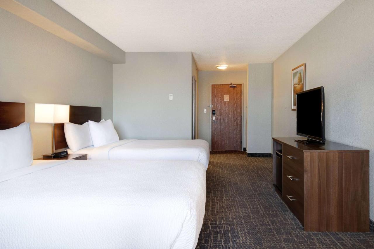 Days Inn & Suites By Wyndham Yorkton Eksteriør bilde