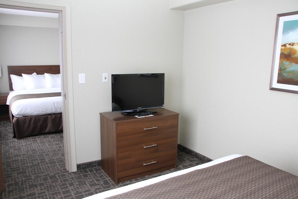 Days Inn & Suites By Wyndham Yorkton Eksteriør bilde