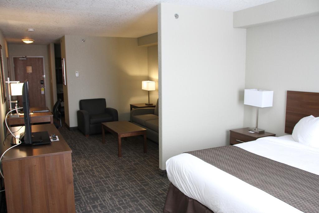 Days Inn & Suites By Wyndham Yorkton Eksteriør bilde